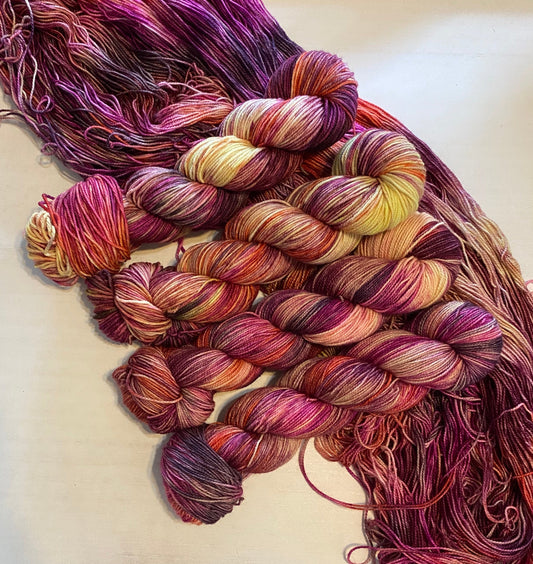 Berry Tartlet (Variegated/Speckled) - Millie & Maggie Fiber Arts