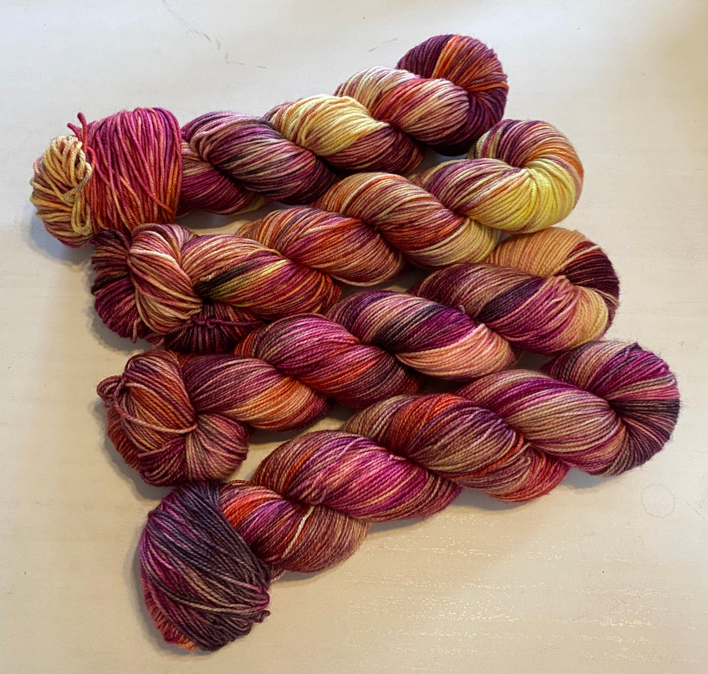 Berry Tartlet (Variegated/Speckled) - Millie & Maggie Fiber Arts