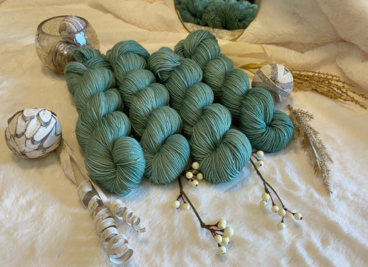 Dried Sage (Tonal) - Millie & Maggie Fiber Arts