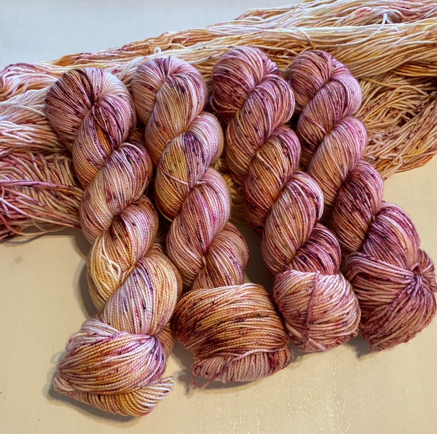 Raspberry Lemon Cheesecake (Variegated/Speckled) - Millie & Maggie Fiber Arts