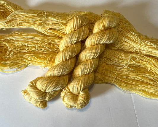 Dyed to Order Ducky Yellow (Semi-Tonal) - Millie & Maggie Fiber Arts