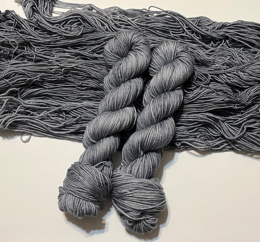 Elephant Gray (Semi-Tonal) - Millie & Maggie Fiber Arts